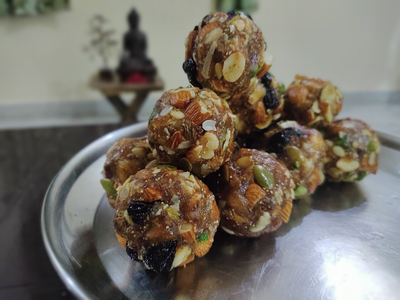 مواد غذایی سالم و میان‌وعده متنوع